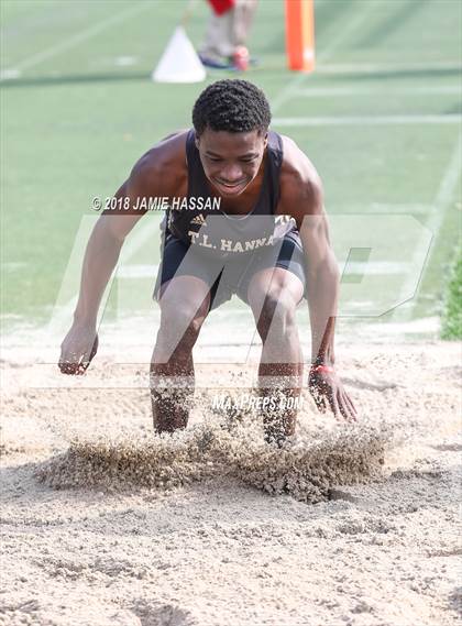 Thumbnail 3 in Bob Jenkins SCTCCCA Coaches Classic (Triple Jump & High Jump) photogallery.