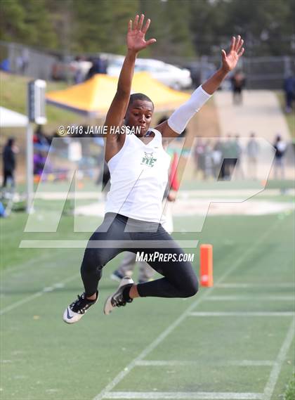 Thumbnail 2 in Bob Jenkins SCTCCCA Coaches Classic (Triple Jump & High Jump) photogallery.