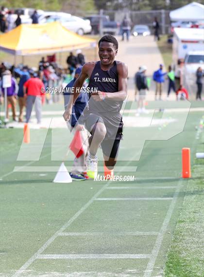 Thumbnail 1 in Bob Jenkins SCTCCCA Coaches Classic (Triple Jump & High Jump) photogallery.
