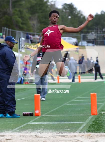 Thumbnail 1 in Bob Jenkins SCTCCCA Coaches Classic (Triple Jump & High Jump) photogallery.