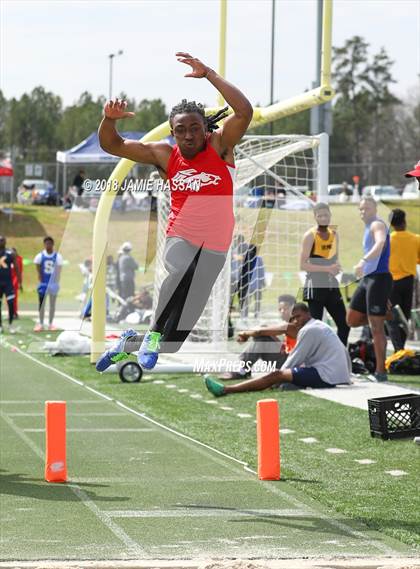 Thumbnail 2 in Bob Jenkins SCTCCCA Coaches Classic (Triple Jump & High Jump) photogallery.