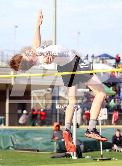 Thumbnail 3 in Bob Jenkins SCTCCCA Coaches Classic (Triple Jump & High Jump) photogallery.