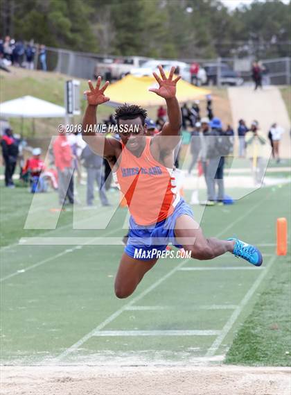 Thumbnail 2 in Bob Jenkins SCTCCCA Coaches Classic (Triple Jump & High Jump) photogallery.