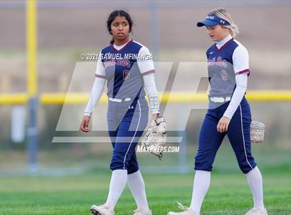 Thumbnail 1 in Grand Island vs. North Star photogallery.