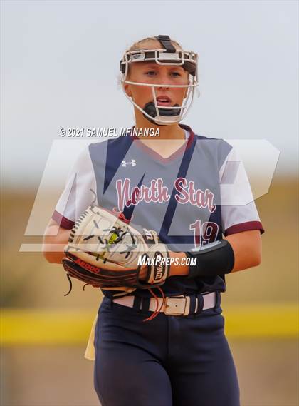 Thumbnail 1 in Grand Island vs. North Star photogallery.