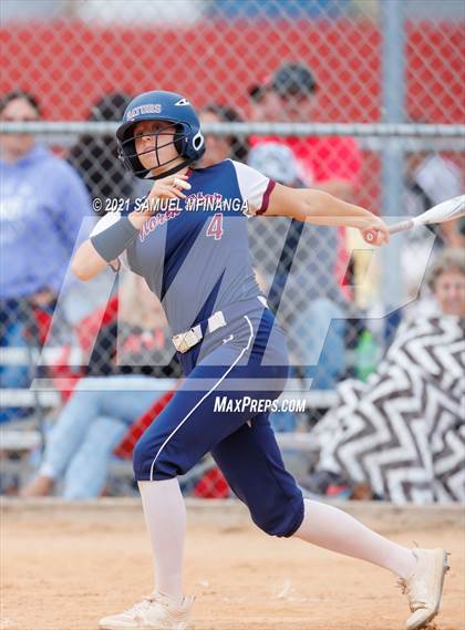 Thumbnail 2 in Grand Island vs. North Star photogallery.