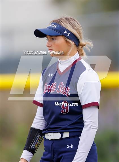 Thumbnail 1 in Grand Island vs. North Star photogallery.