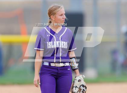 Thumbnail 2 in Grand Island vs. North Star photogallery.