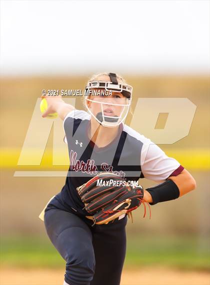 Thumbnail 2 in Grand Island vs. North Star photogallery.