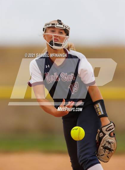 Thumbnail 1 in Grand Island vs. North Star photogallery.