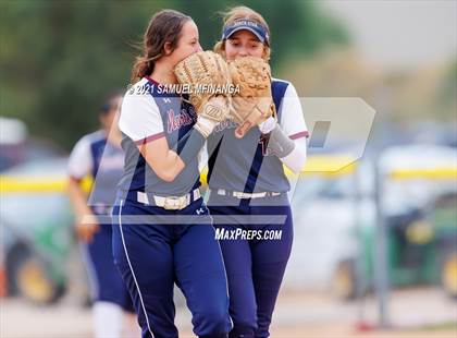 Thumbnail 2 in Grand Island vs. North Star photogallery.