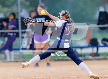 Thumbnail 2 in Grand Island vs. North Star photogallery.