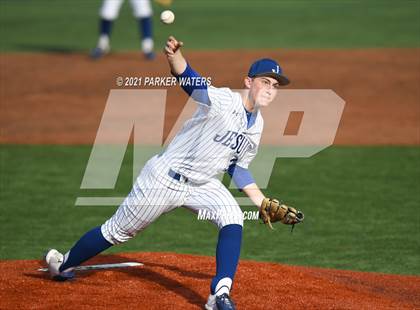 Thumbnail 3 in Jesuit @ Fontainebleau photogallery.
