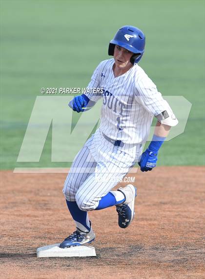 Thumbnail 3 in Jesuit @ Fontainebleau photogallery.