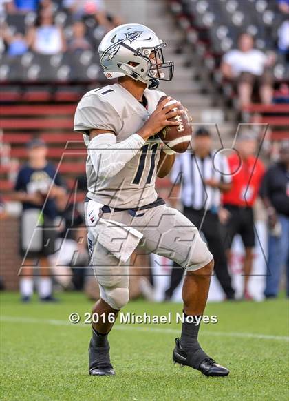 Thumbnail 1 in St. Xavier vs. St. John Bosco (Crosstown Showdown) photogallery.