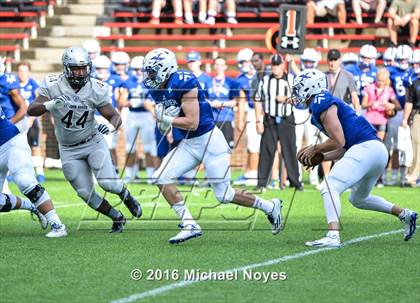Thumbnail 3 in St. Xavier vs. St. John Bosco (Crosstown Showdown) photogallery.