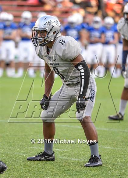 Thumbnail 3 in St. Xavier vs. St. John Bosco (Crosstown Showdown) photogallery.
