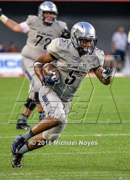 Thumbnail 3 in St. Xavier vs. St. John Bosco (Crosstown Showdown) photogallery.