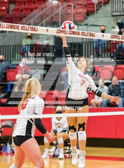 Thumbnail 3 in Marcus @ Coppell photogallery.