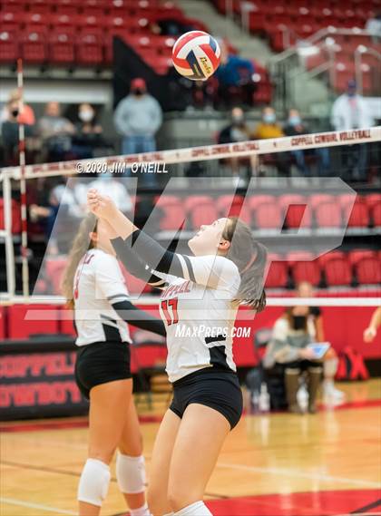 Thumbnail 2 in Marcus @ Coppell photogallery.