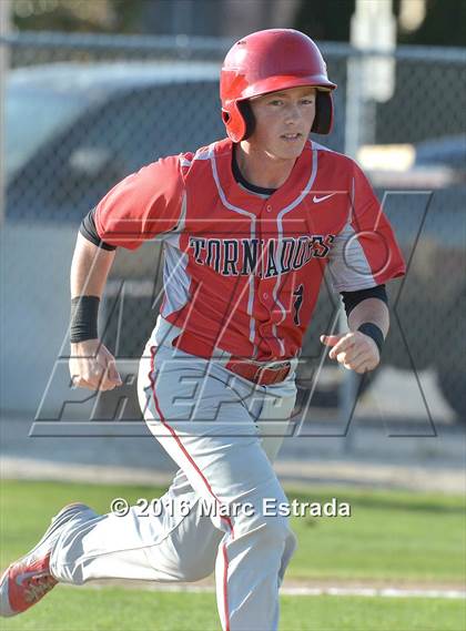 Thumbnail 3 in Clearwater vs. St. Petersburg Catholic photogallery.