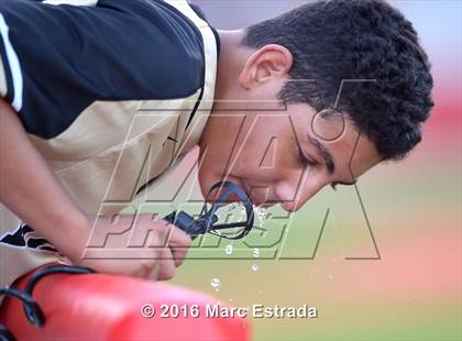 Thumbnail 2 in Clearwater vs. St. Petersburg Catholic photogallery.