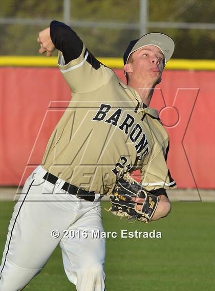 Thumbnail 3 in Clearwater vs. St. Petersburg Catholic photogallery.