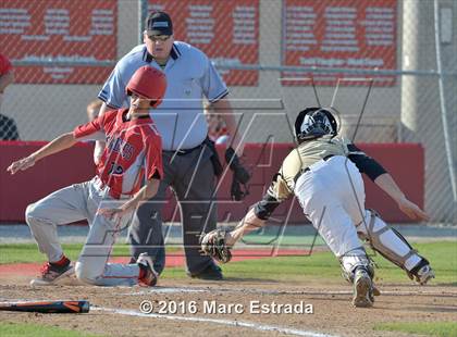 Thumbnail 2 in Clearwater vs. St. Petersburg Catholic photogallery.