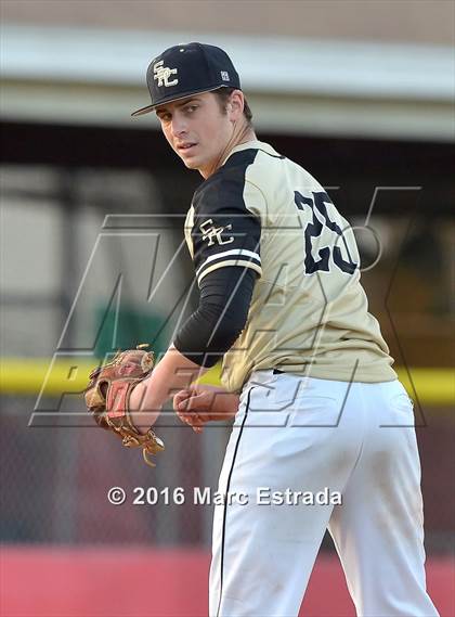 Thumbnail 1 in Clearwater vs. St. Petersburg Catholic photogallery.