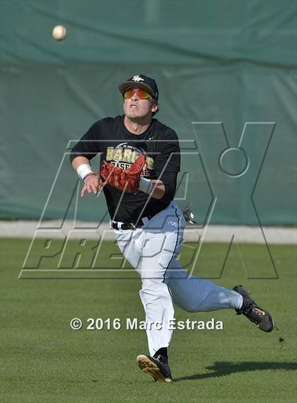Thumbnail 1 in Clearwater vs. St. Petersburg Catholic photogallery.