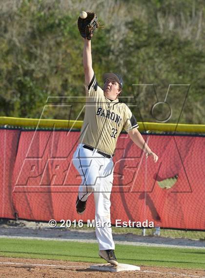 Thumbnail 2 in Clearwater vs. St. Petersburg Catholic photogallery.
