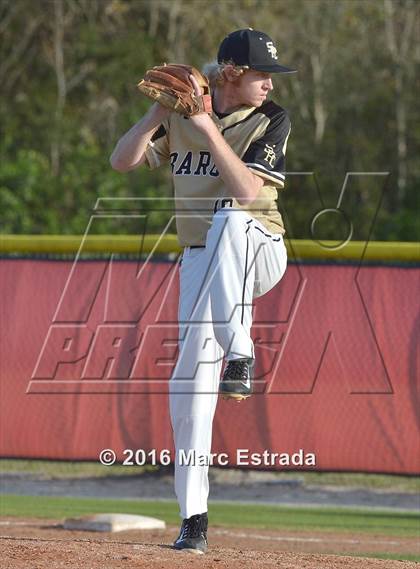 Thumbnail 2 in Clearwater vs. St. Petersburg Catholic photogallery.