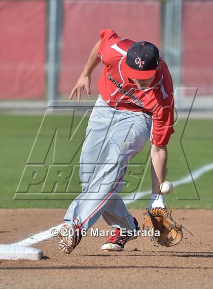 Thumbnail 3 in Clearwater vs. St. Petersburg Catholic photogallery.