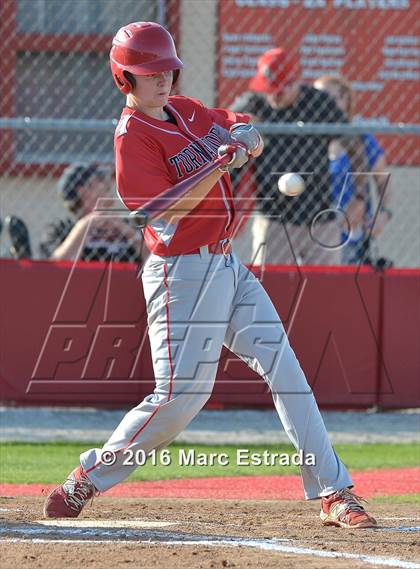 Thumbnail 2 in Clearwater vs. St. Petersburg Catholic photogallery.