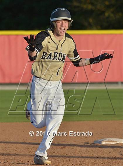 Thumbnail 3 in Clearwater vs. St. Petersburg Catholic photogallery.