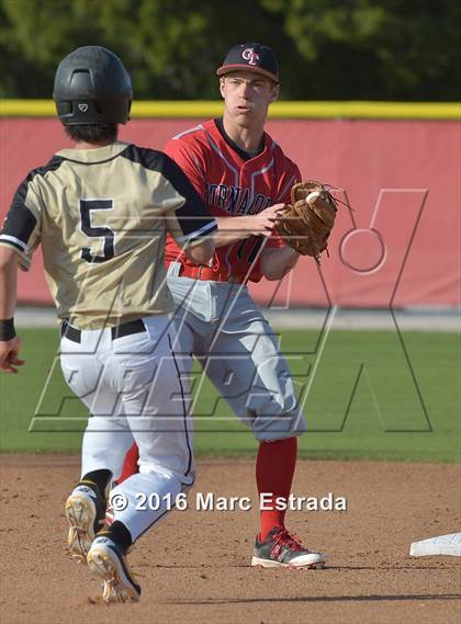 Thumbnail 3 in Clearwater vs. St. Petersburg Catholic photogallery.