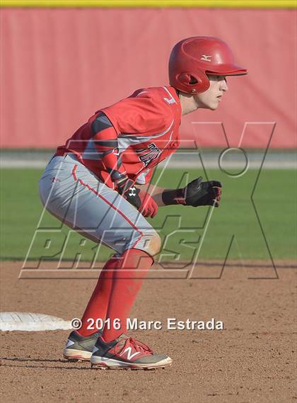 Thumbnail 2 in Clearwater vs. St. Petersburg Catholic photogallery.
