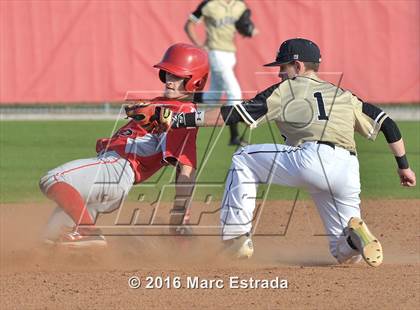 Thumbnail 1 in Clearwater vs. St. Petersburg Catholic photogallery.