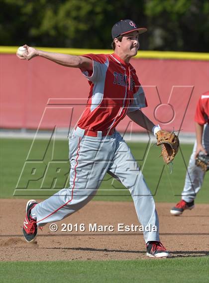 Thumbnail 2 in Clearwater vs. St. Petersburg Catholic photogallery.
