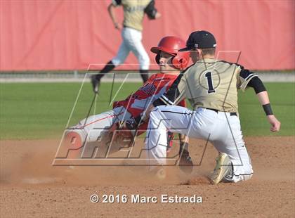 Thumbnail 3 in Clearwater vs. St. Petersburg Catholic photogallery.