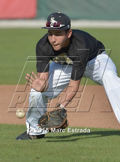 Thumbnail 2 in Clearwater vs. St. Petersburg Catholic photogallery.