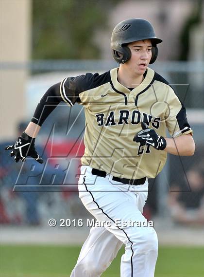 Thumbnail 2 in Clearwater vs. St. Petersburg Catholic photogallery.
