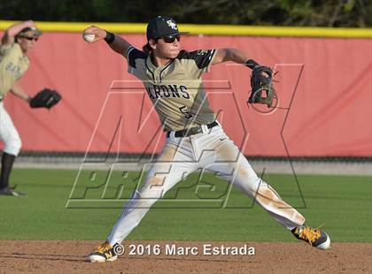 Thumbnail 3 in Clearwater vs. St. Petersburg Catholic photogallery.