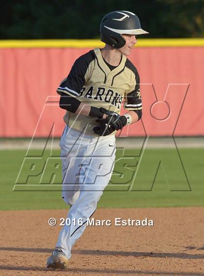 Thumbnail 2 in Clearwater vs. St. Petersburg Catholic photogallery.
