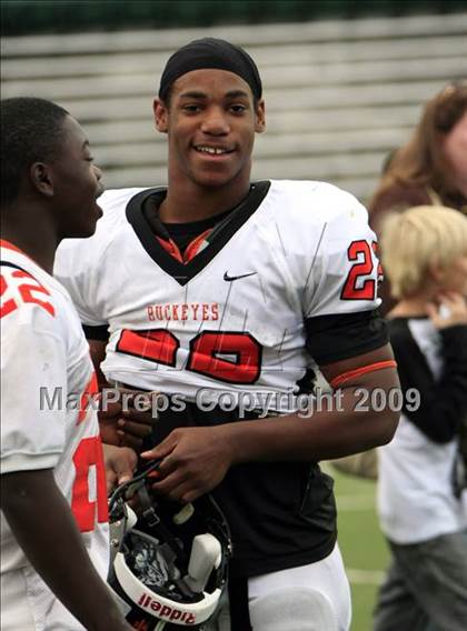 Thumbnail 2 in La Vega vs. Gilmer photogallery.