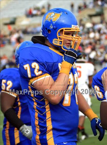 Thumbnail 3 in La Vega vs. Gilmer photogallery.