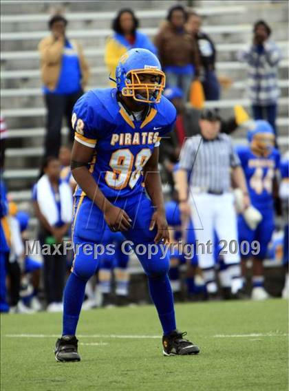 Thumbnail 2 in La Vega vs. Gilmer photogallery.