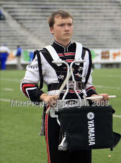 Thumbnail 2 in La Vega vs. Gilmer photogallery.