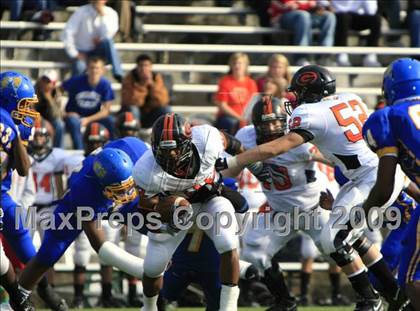 Thumbnail 3 in La Vega vs. Gilmer photogallery.
