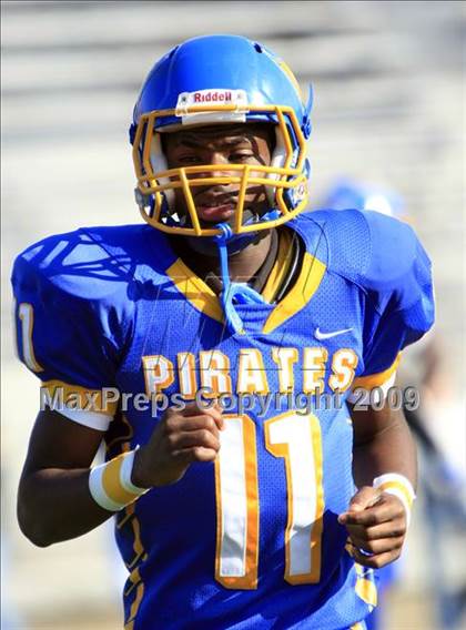 Thumbnail 1 in La Vega vs. Gilmer photogallery.
